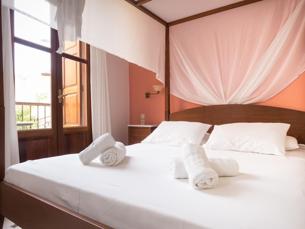 Xenon Apartments Hriszí Aktí Haniá Szoba fotó