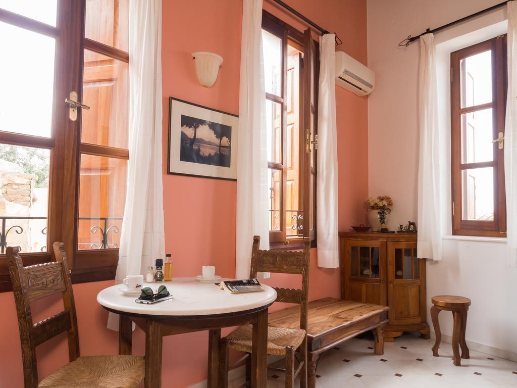 Xenon Apartments Hriszí Aktí Haniá Szoba fotó